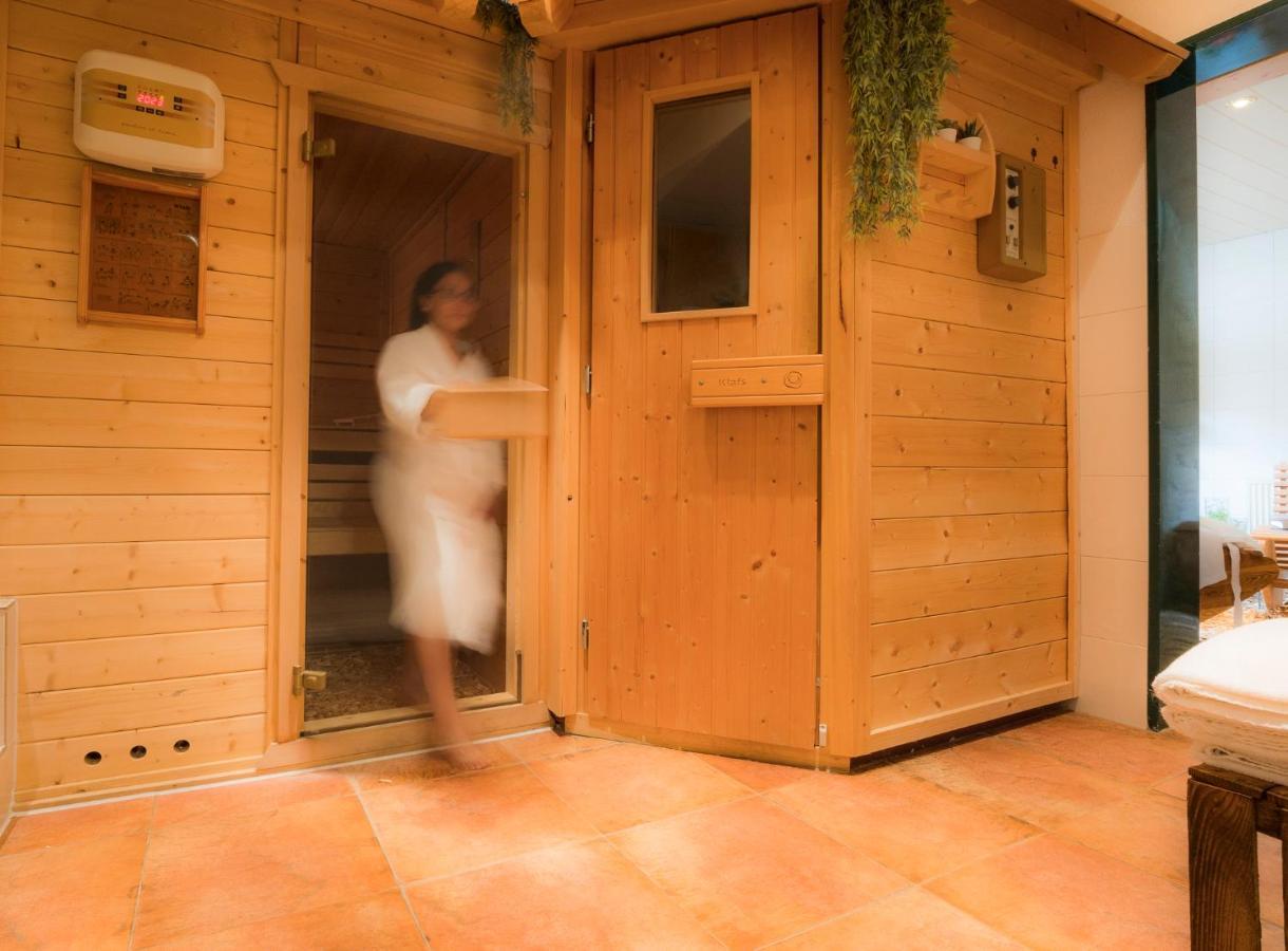 Hotel & Restaurant Gruener Baum - Die Gruene Oase Am Feldberg 외부 사진