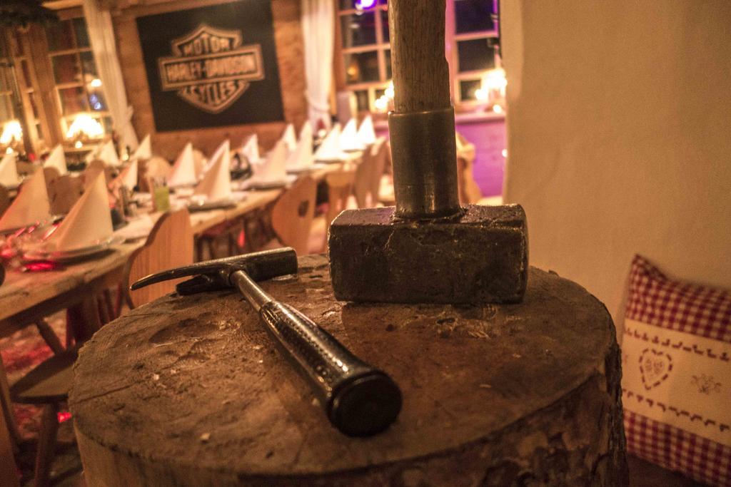 Hotel & Restaurant Gruener Baum - Die Gruene Oase Am Feldberg 외부 사진