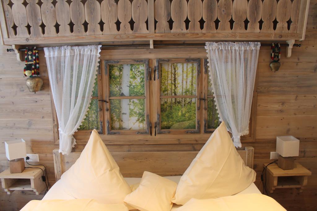 Hotel & Restaurant Gruener Baum - Die Gruene Oase Am Feldberg 외부 사진